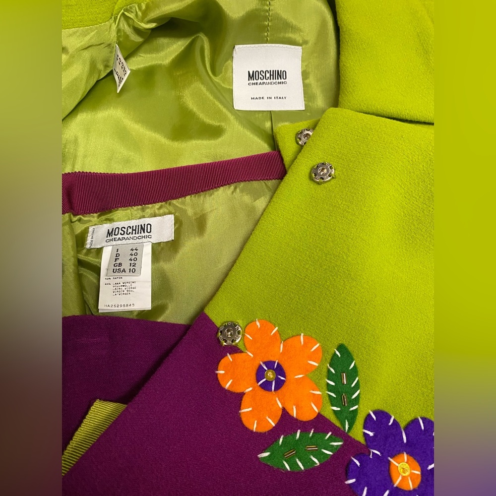 MOSCHINO Cheap and Chic Chartreuse Violet Wool Crepe 2pc Suit Flowers 10 New - Picture 9 of 9